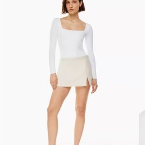 Aritzia Contour Squareneck Longsleeve Bodysuit